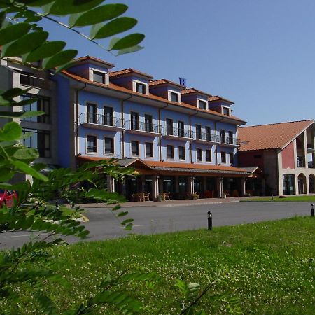Hotel Cristina Noreña Exteriör bild